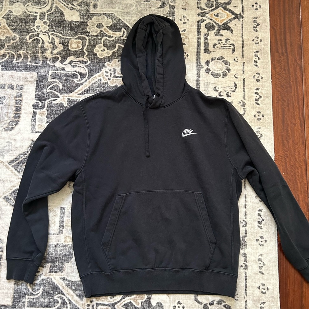 Women’s Nike sweater size M